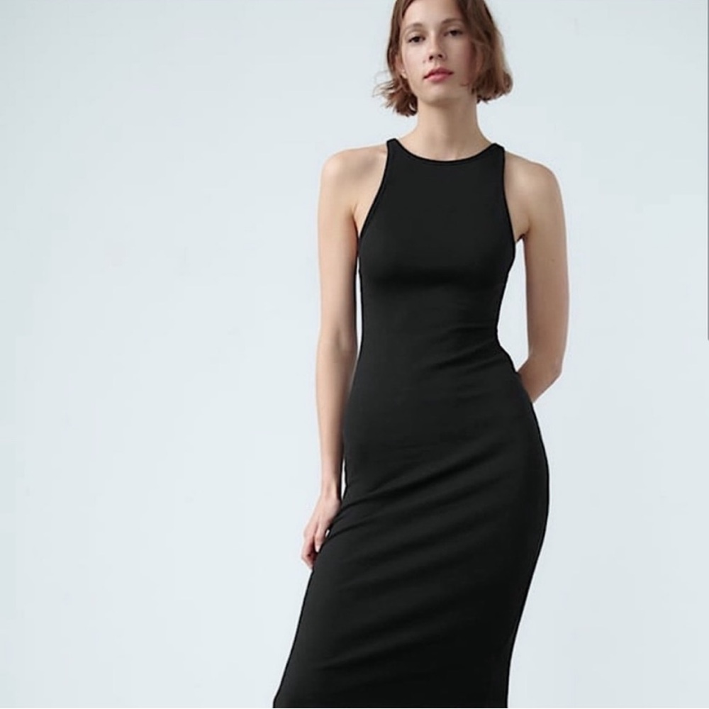 Zara Ribbed Midi Dress